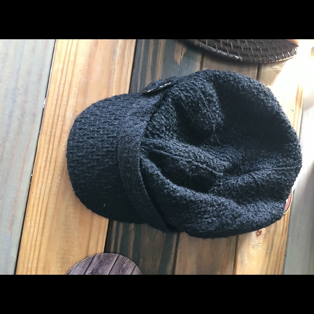 Hat - Picture 4 of 4